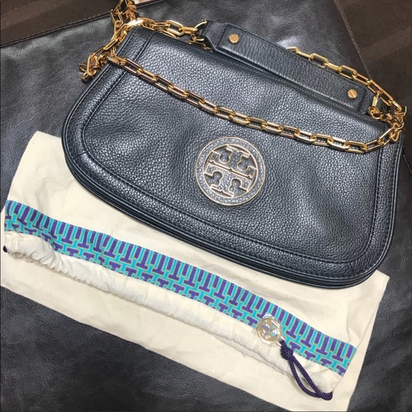 Tory Burch Handbags - Tory Burch clutch